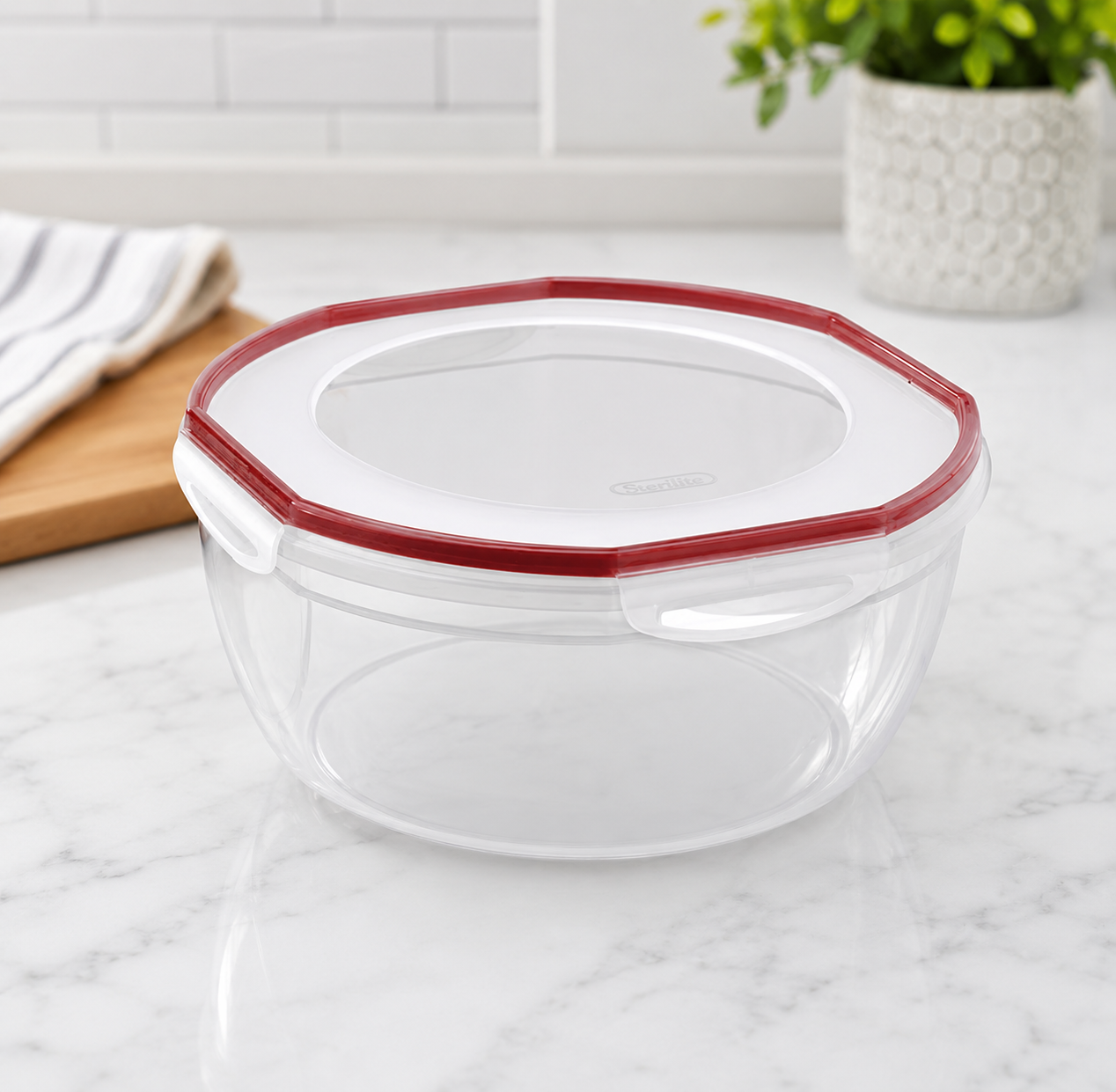 Sterilite Ultra-Seal Plastic Bowl, Clear, 8.1 Quart